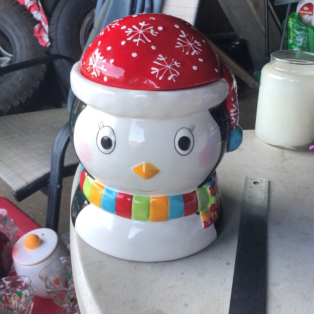 Vintage cookie jar